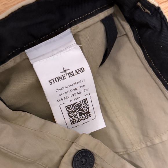 Stone Island Men's Khaki Cargo Pants - Picture 2 of 4